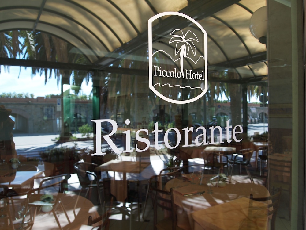 Piccolo Hotel 42/56