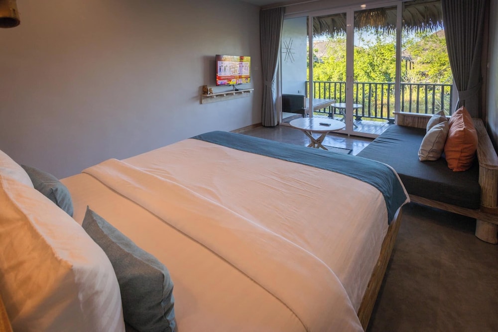 Double Bed