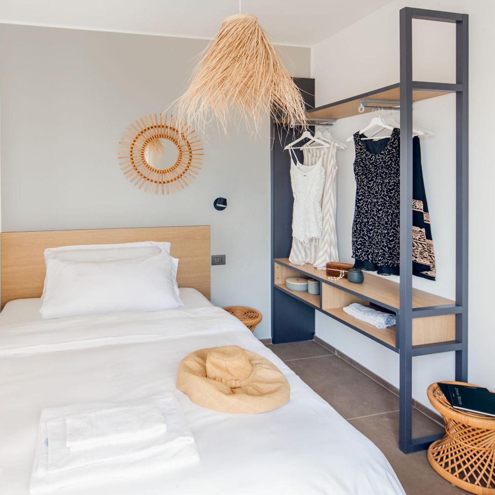 Room, Queen Bed