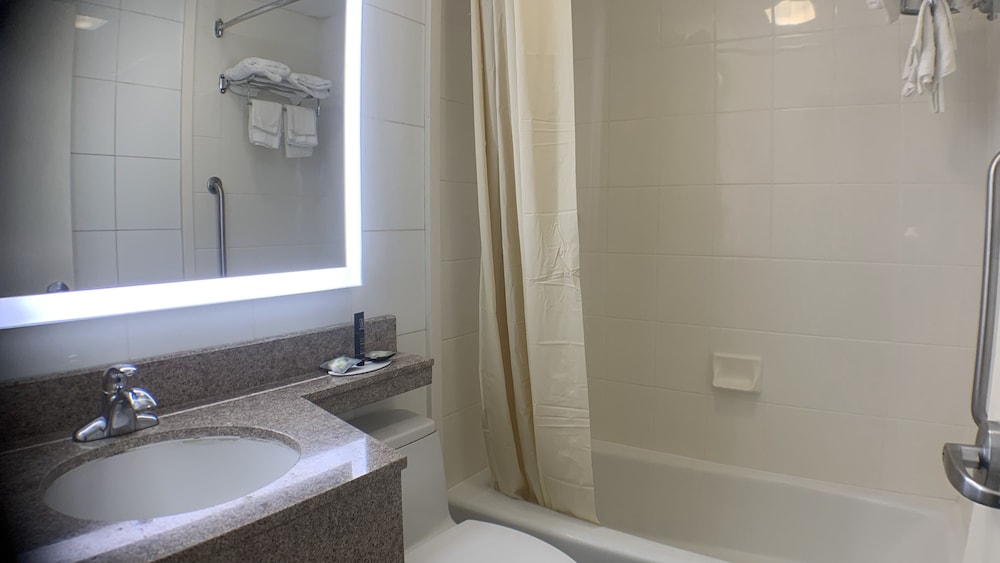 East New York Inn 4/16