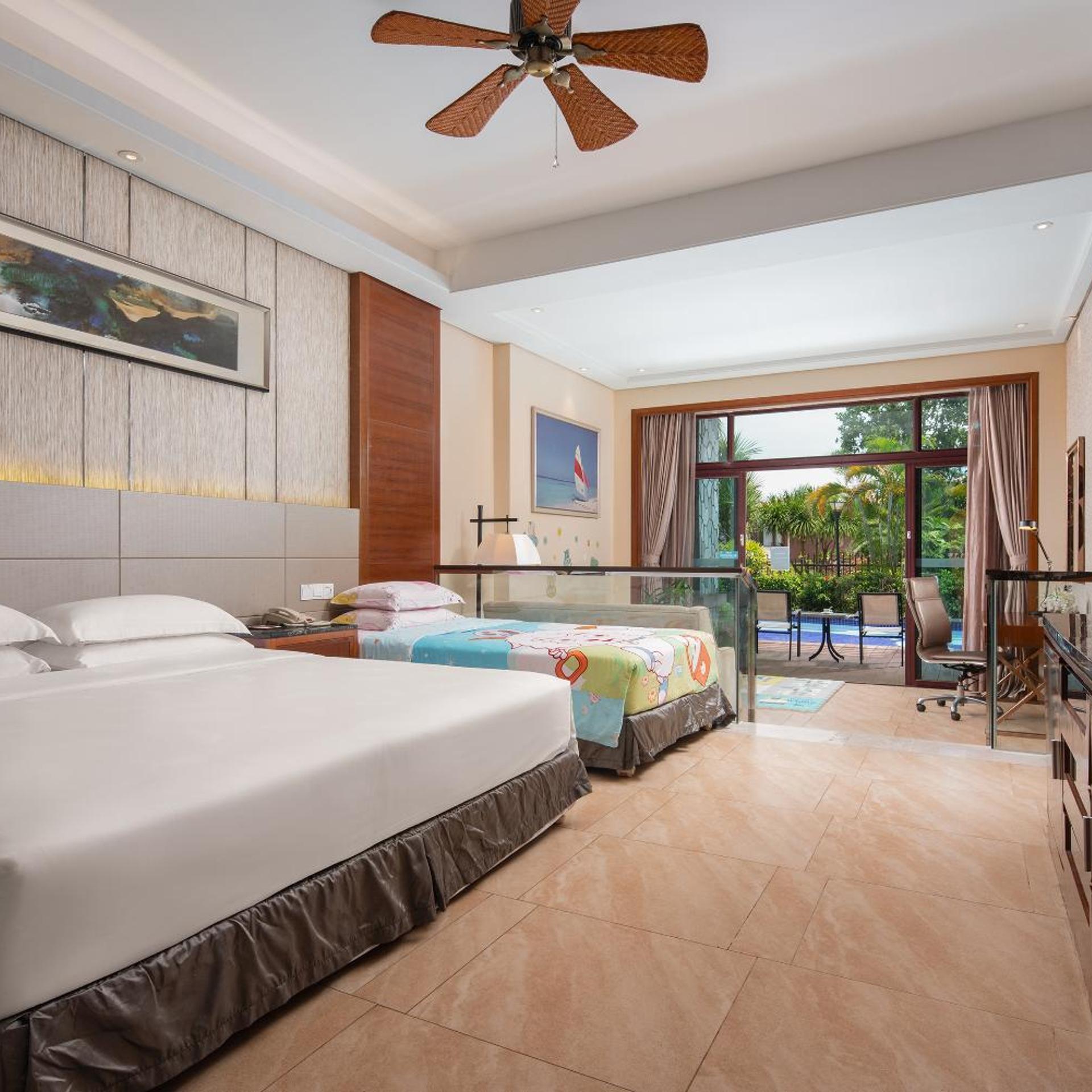 Country Garden Golden Beach Spring Hotel 24/86