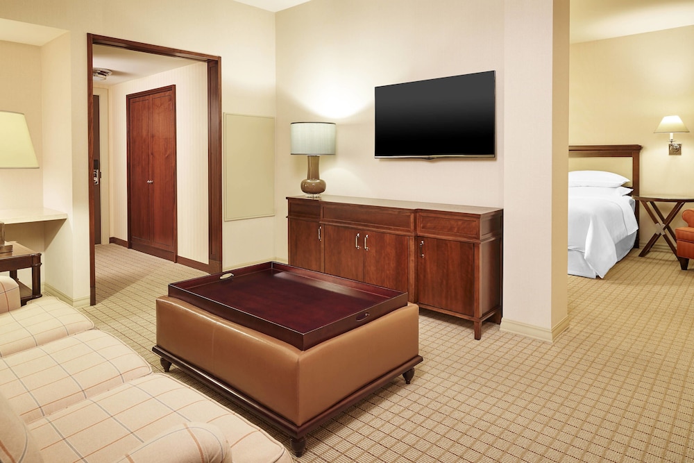 Sheraton Stonebriar Hotel 36/62