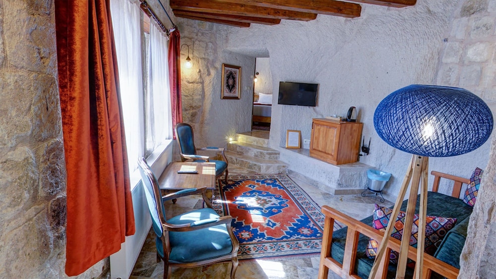 Dervish Cave House 27/50