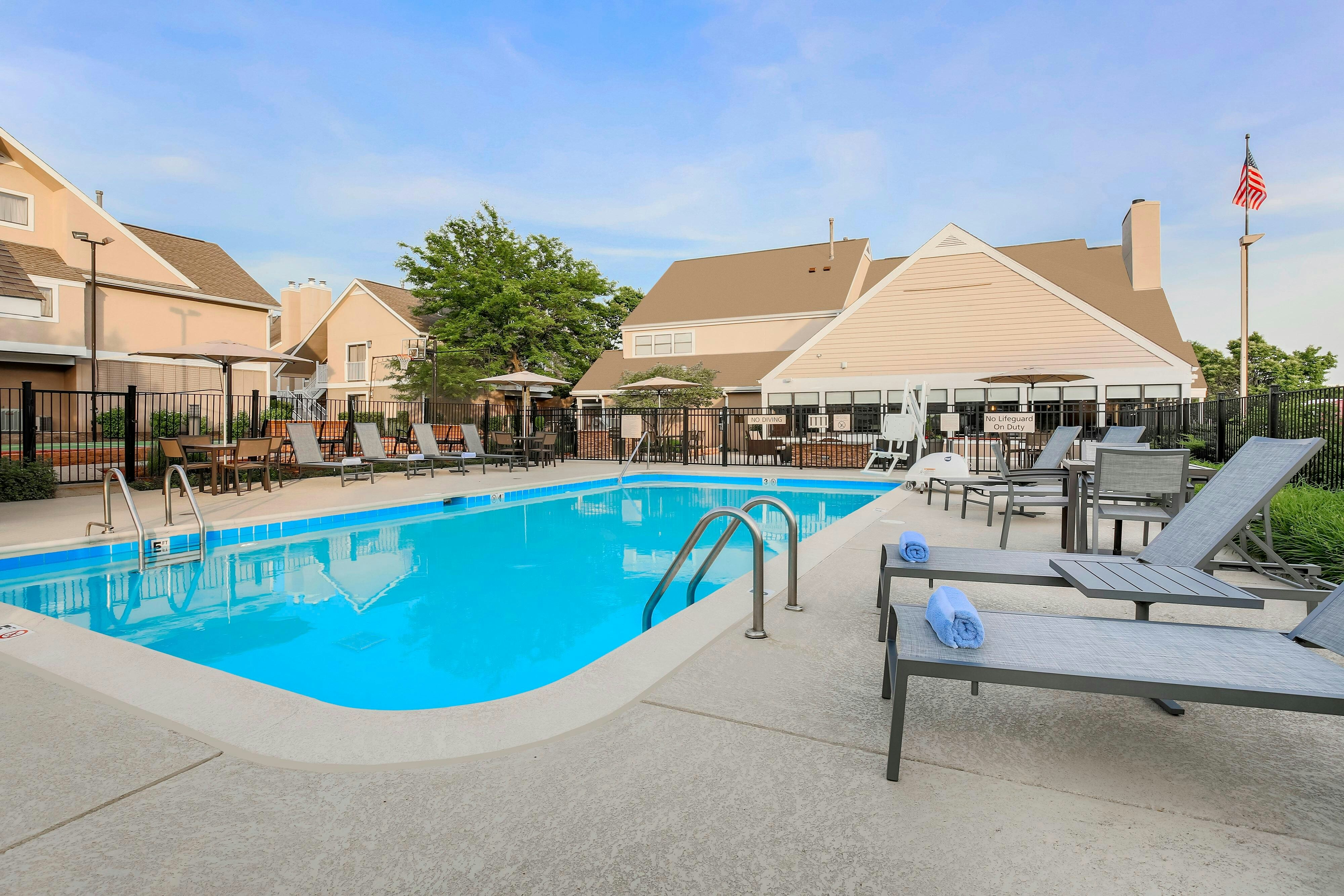 Residence Inn Chicago Deerfield 11/13