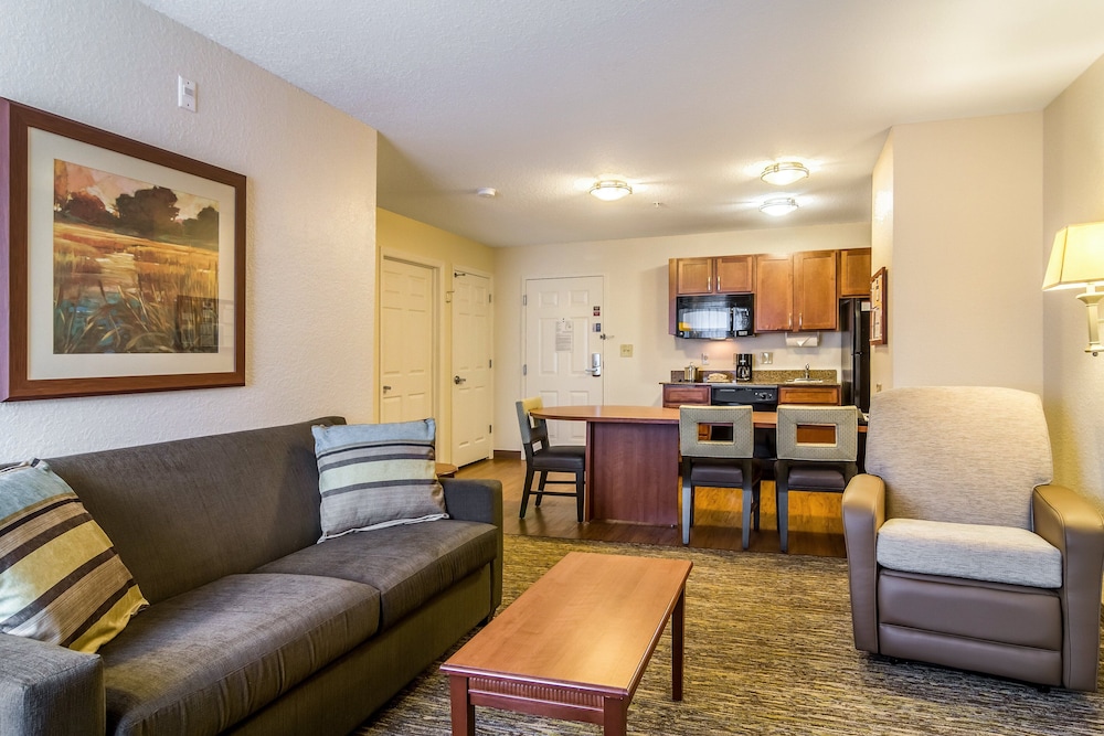 Candlewood Suites Jacksonville East Merril Road 35/66