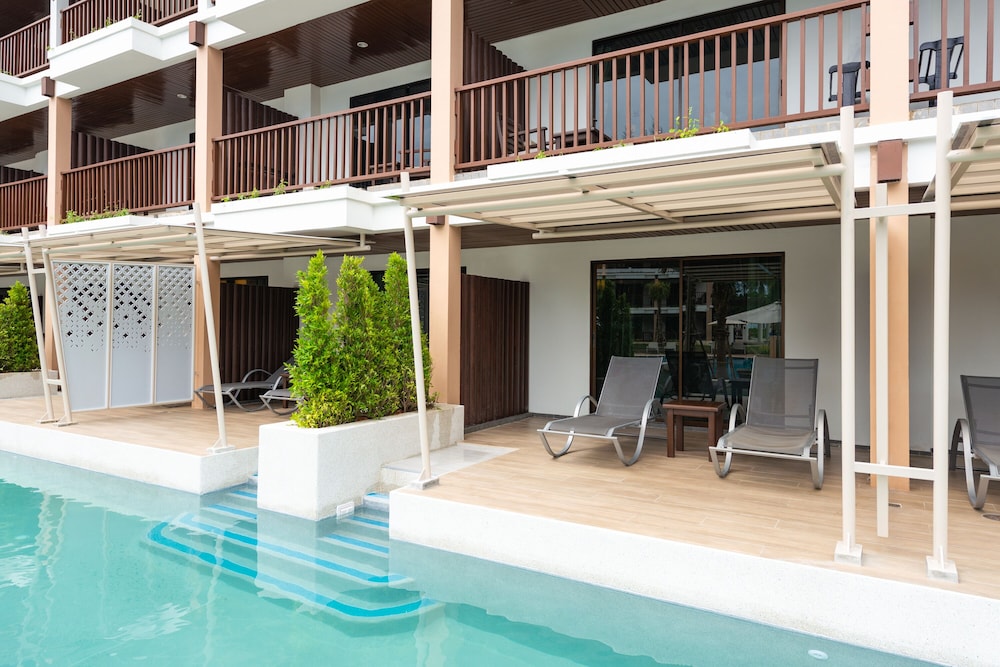 Katathani Phuket Beach Resort 6/66