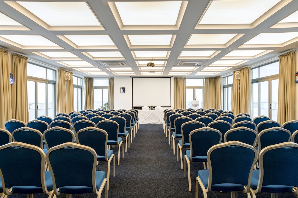CAVALIERI ART HOTEL 35/46