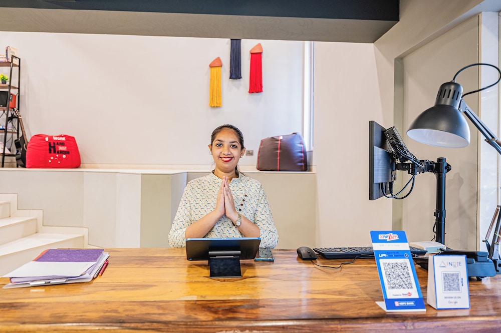 Lobby at Indie Stays Chembur, MUMBAI
