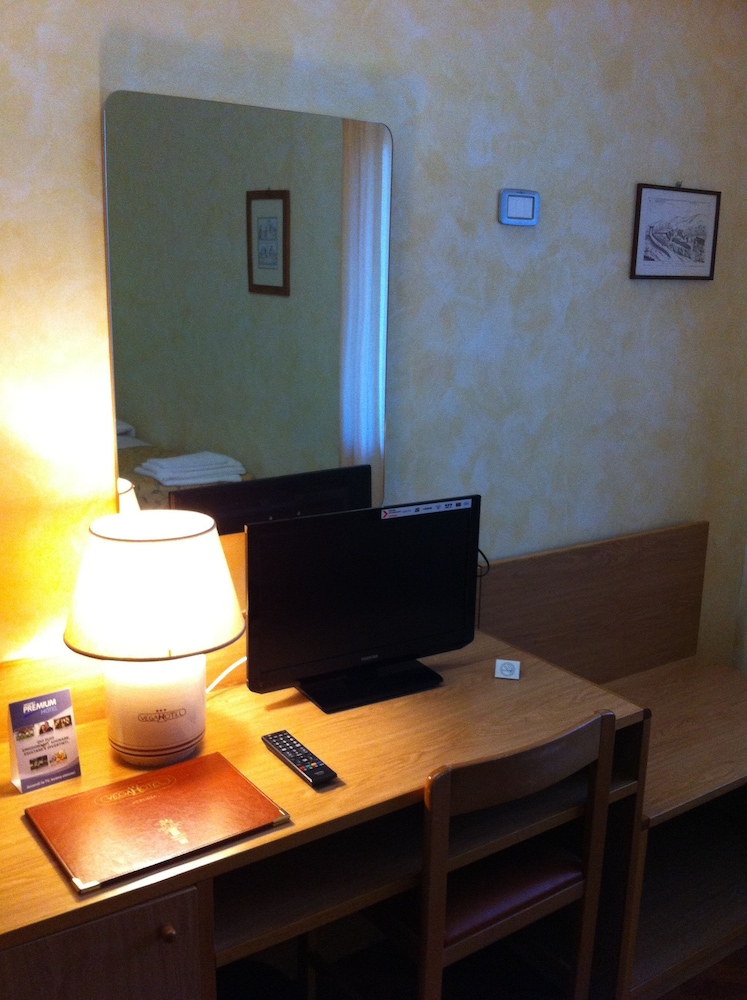 Vega Hotel Perugia 56/70