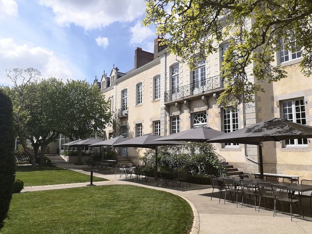 HOTEL PERIER DU BIGNON 42/54