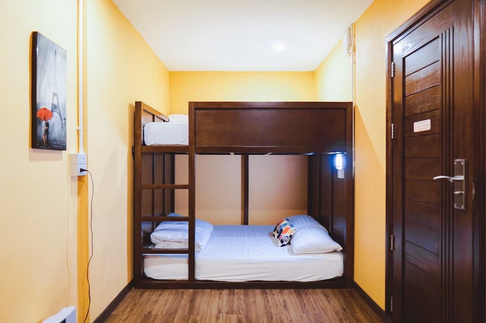 Click Hostel 19/65