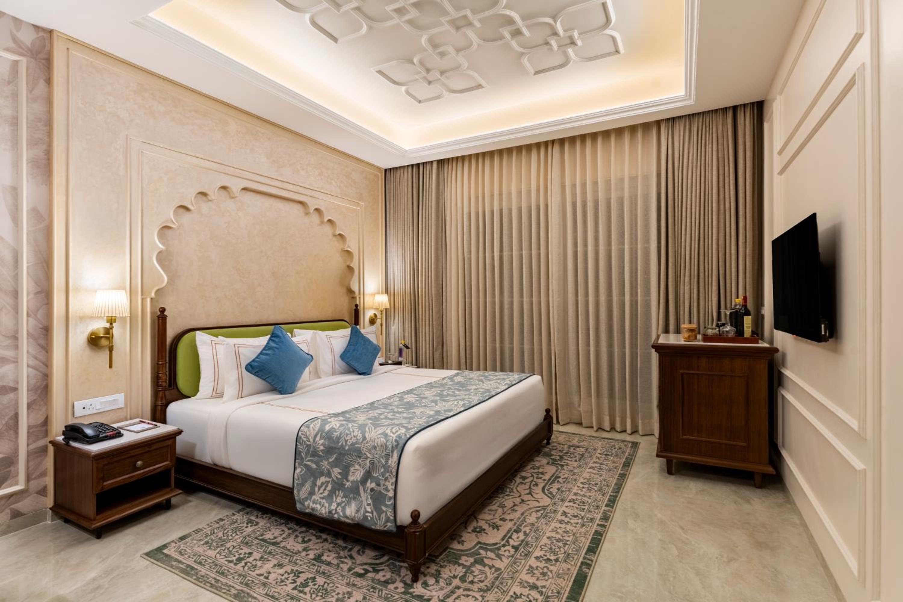 Aravali Deluxe