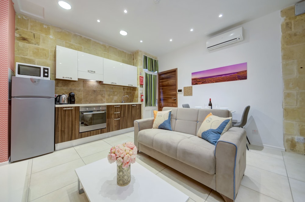 Tritoni harbour suites 38/55