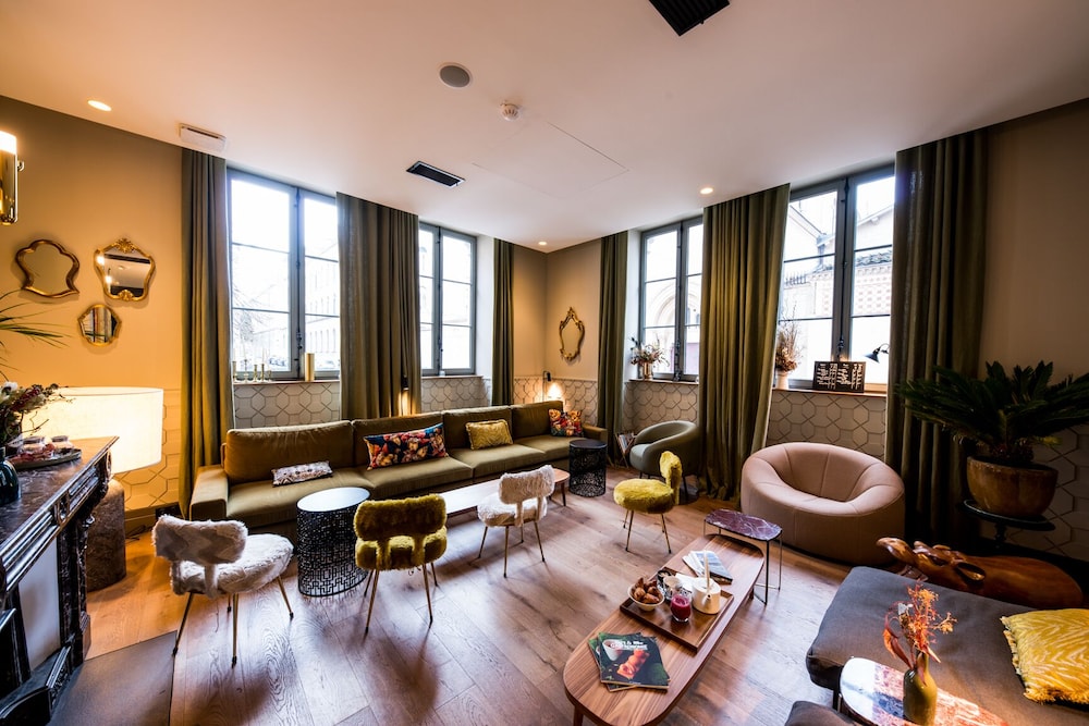 Hotel de l Abbaye 31/50