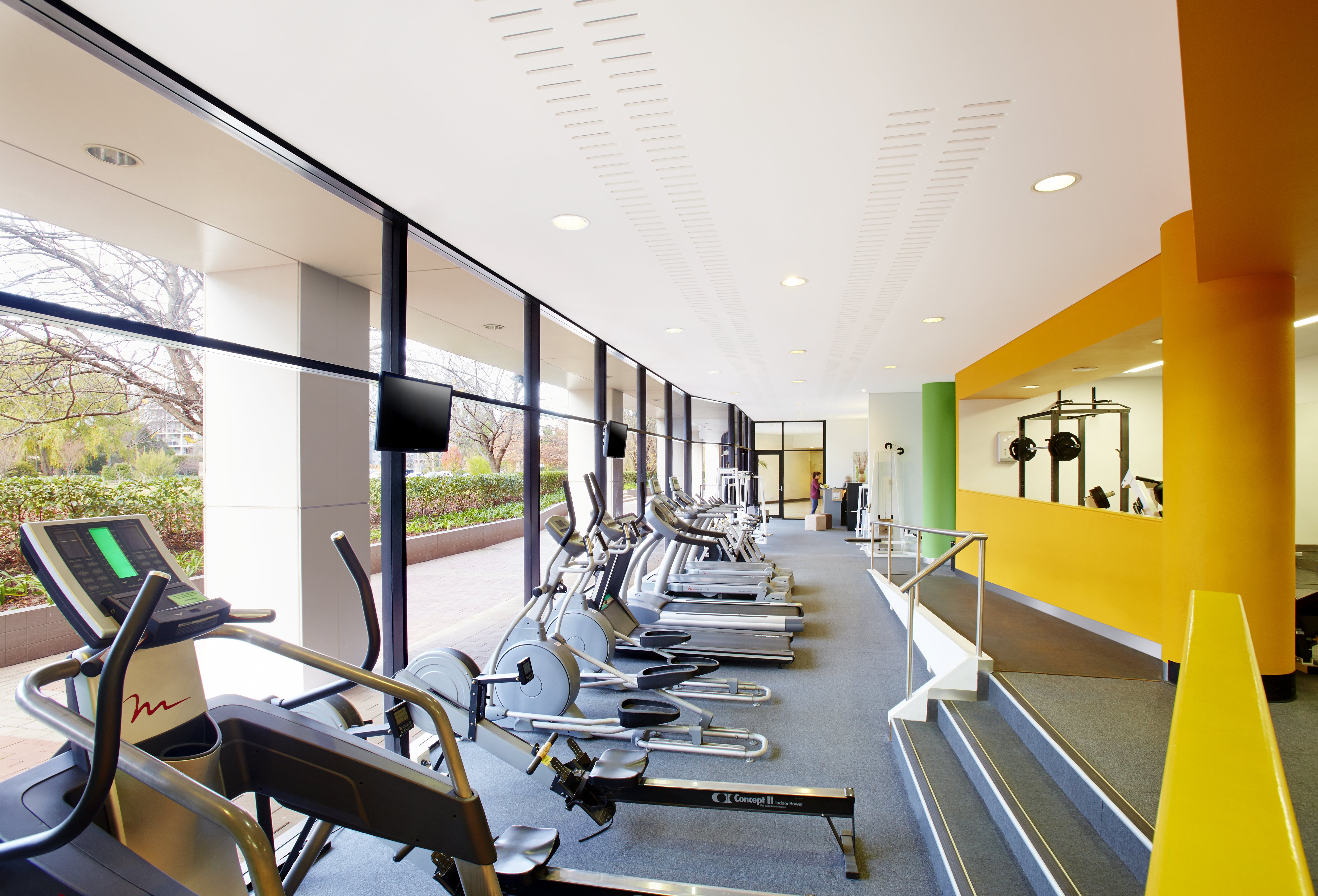 Crowne Plaza Canberra 42/81