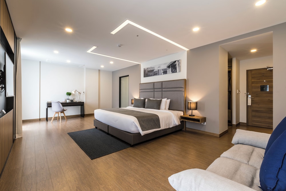 Canalis Suvarnabhumi Airport Hotel 12/50