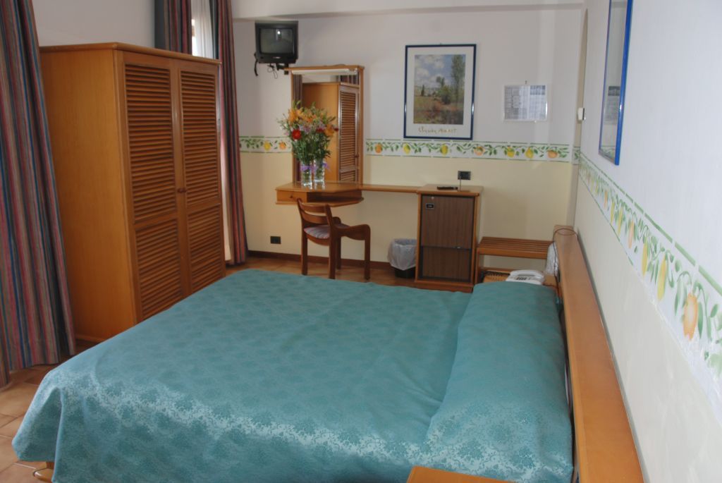 Room, Double Bed, Sea Front, Balcony