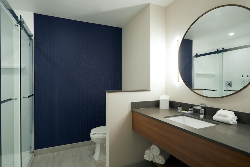 Fairfield Inn & Suites by Marriott Palmdale West 26/28