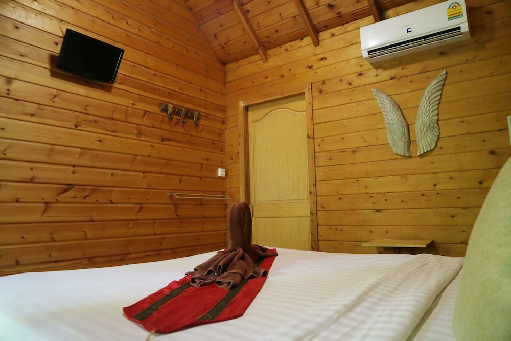 Loghome Boutique 34/71