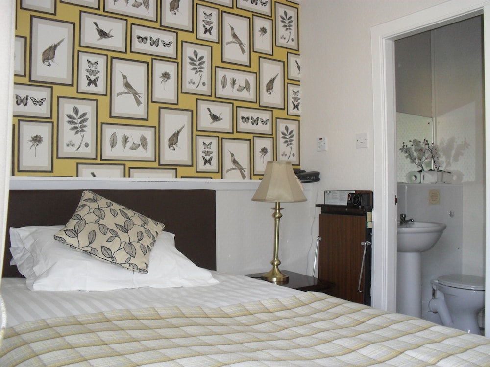 Albany Hotel 20/39