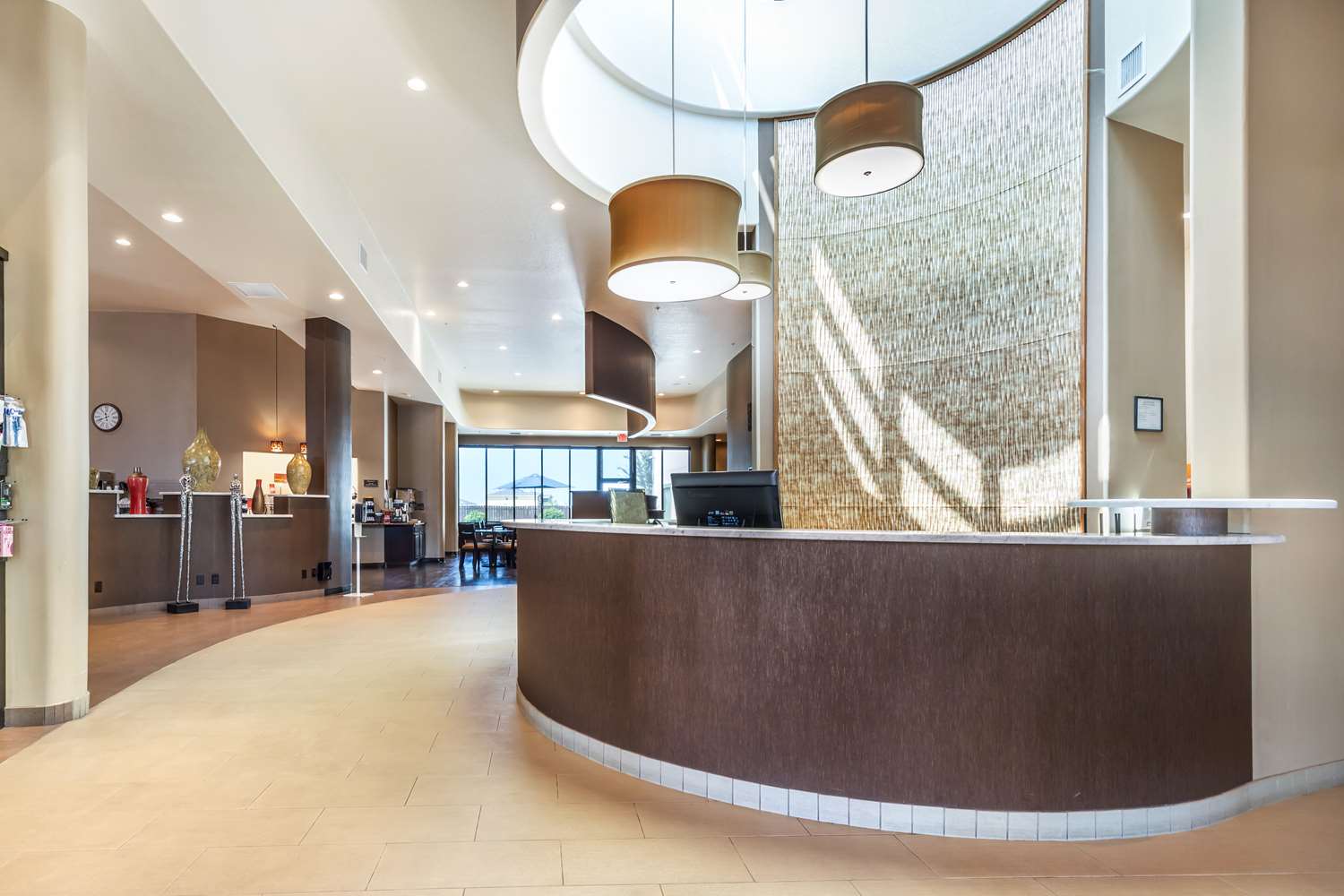 Best Western Plus Lackland Hotel & Suites 4/34
