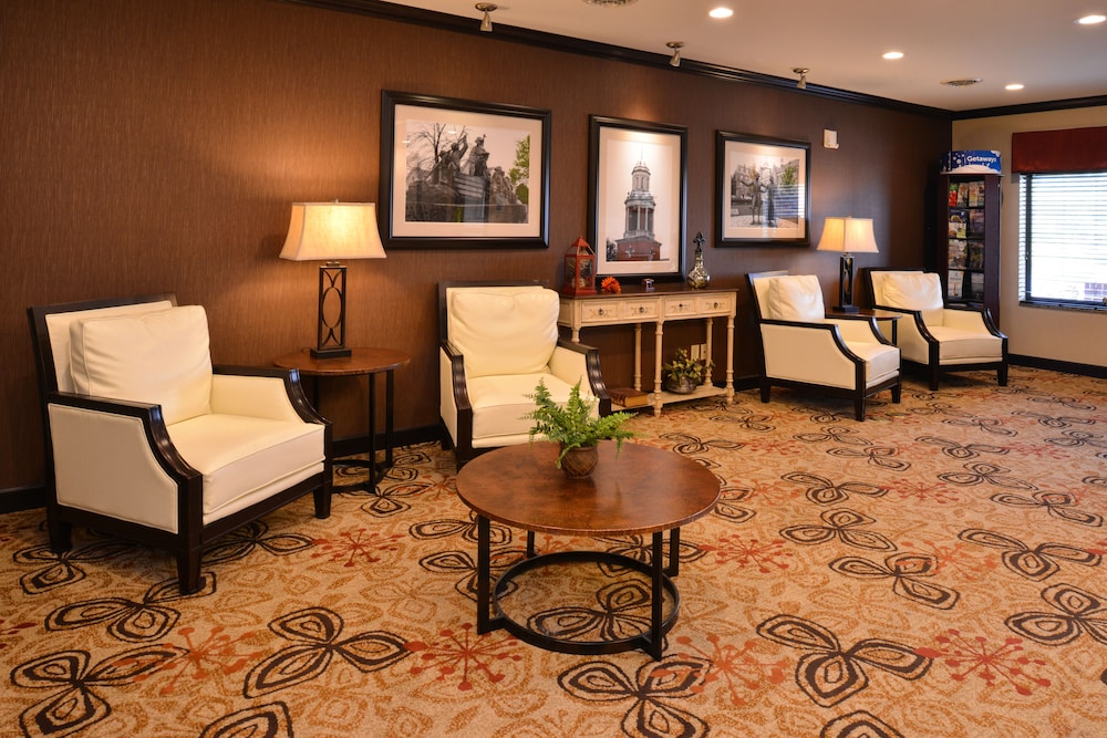 Holiday Inn Express Suites Washington Meadow Lands 51/70