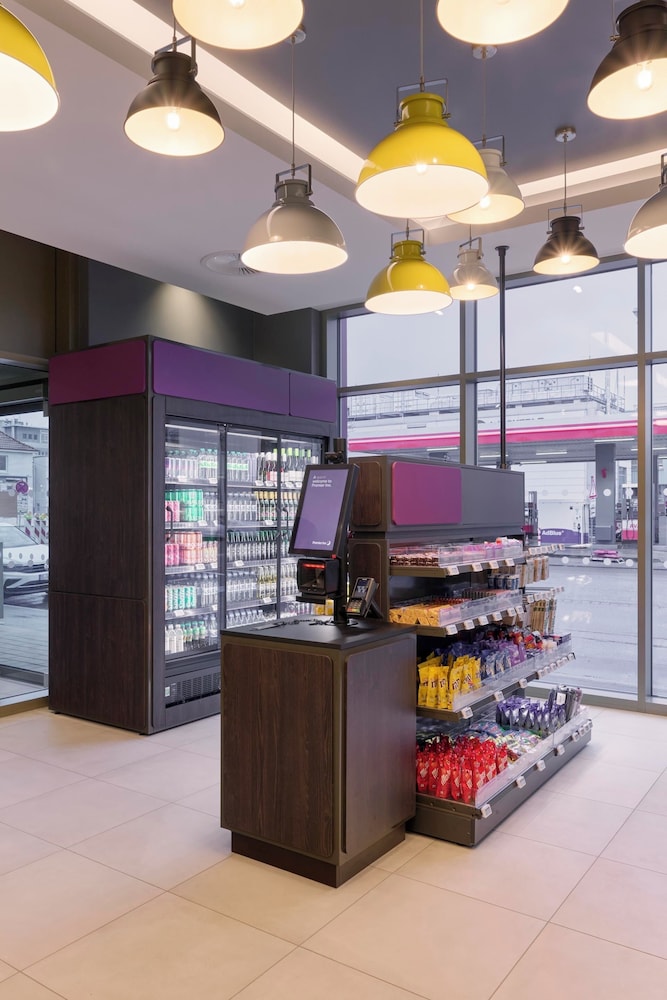 Premier Inn Stuttgart Zuffenhausen 26/44