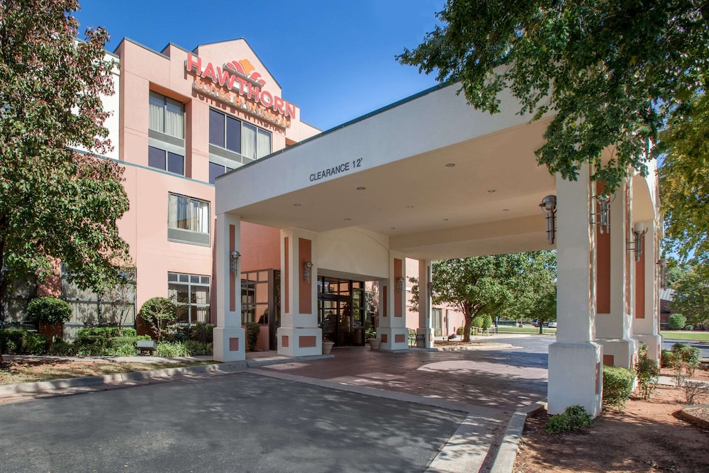 Hawthorn Suites By Wyndham Midwest City Tinker Afb 42/45