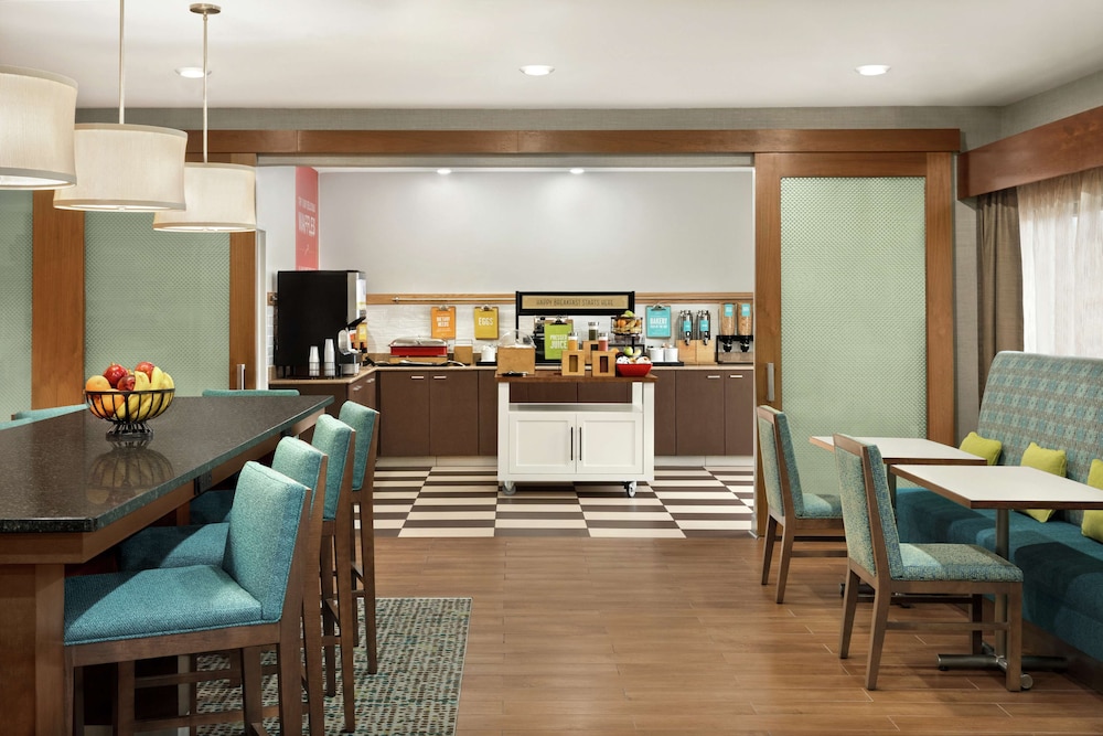 Hampton Inn Houston Hobby Airport 34/51