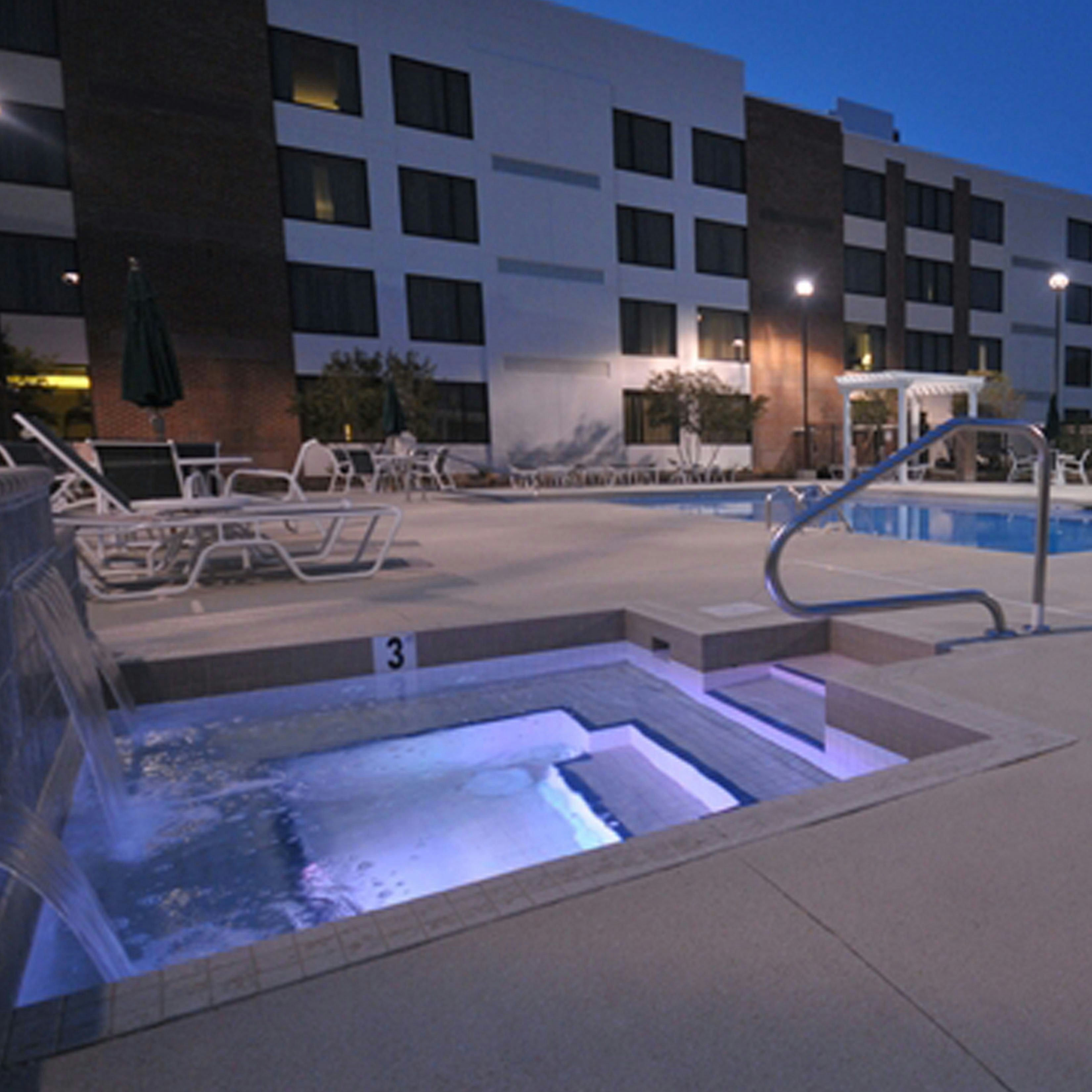 DoubleTree by Hilton Rocky Mount Hotel 19/44