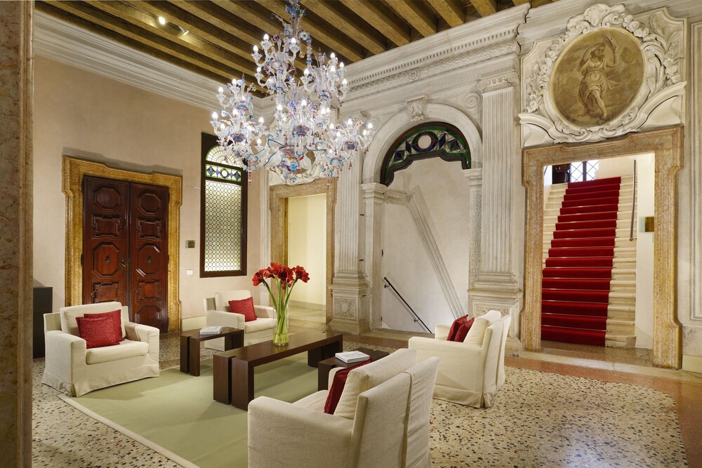 PALAZZO GIOVANELLI - GRAN CANAL 54/75