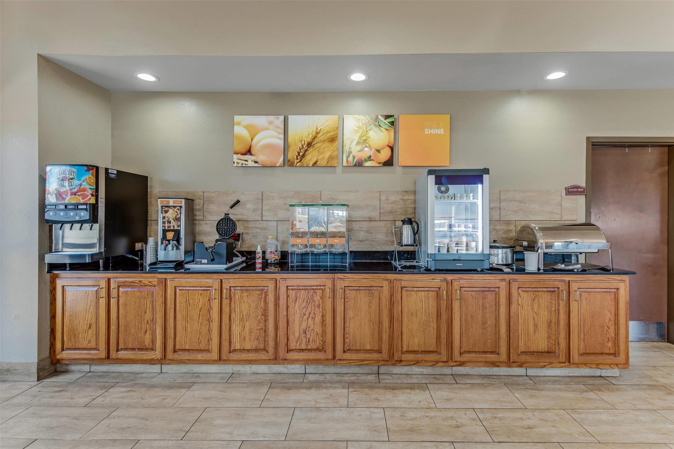 Comfort Suites Huntsville MidCity District at Research Park 6/19