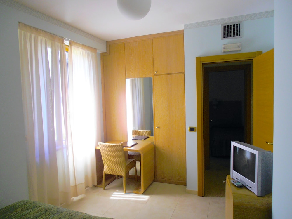 Hotel Villa Carolina 17/30