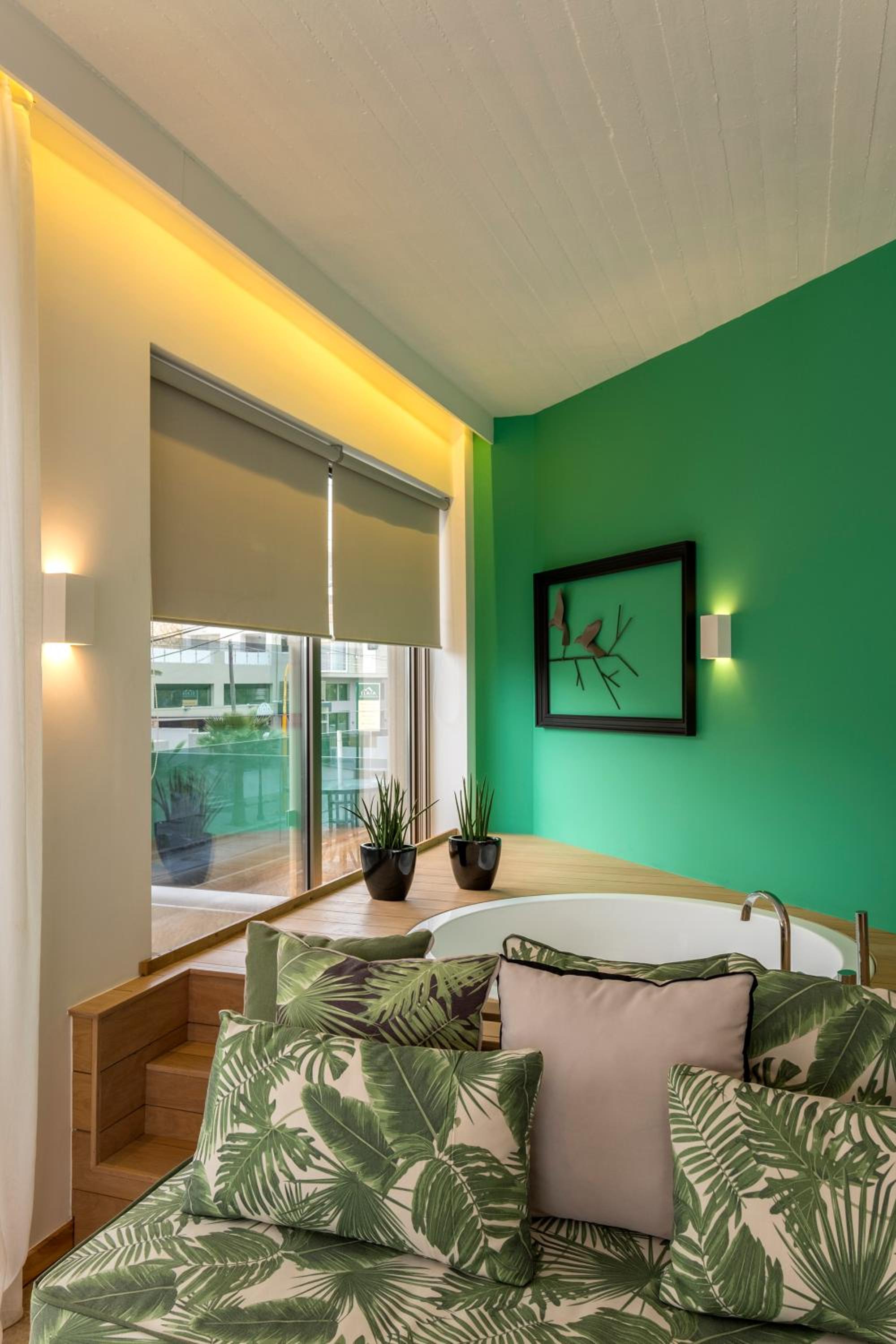 Kalamaki Luxury Suites 28/51