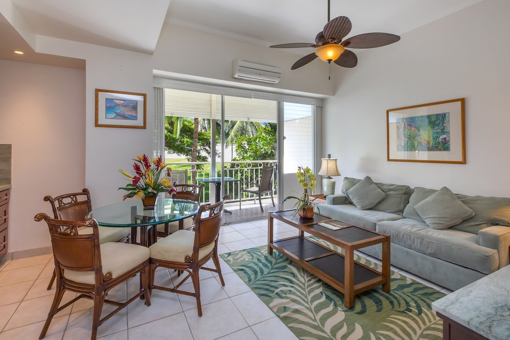 Waikiki Shore by OUTRIGGER 57/81