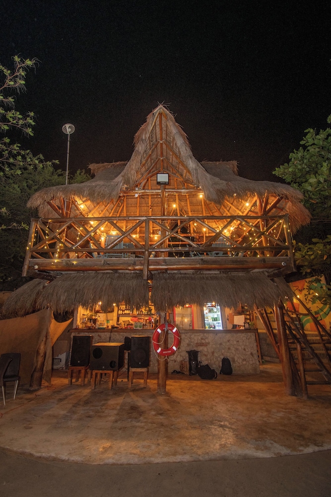Santuario Beach Hostel photo1