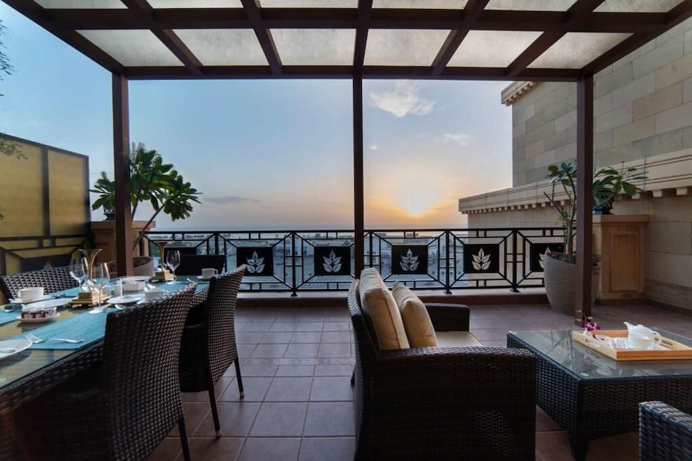 Warwick Al Khobar Hotel in AL KHOBAR