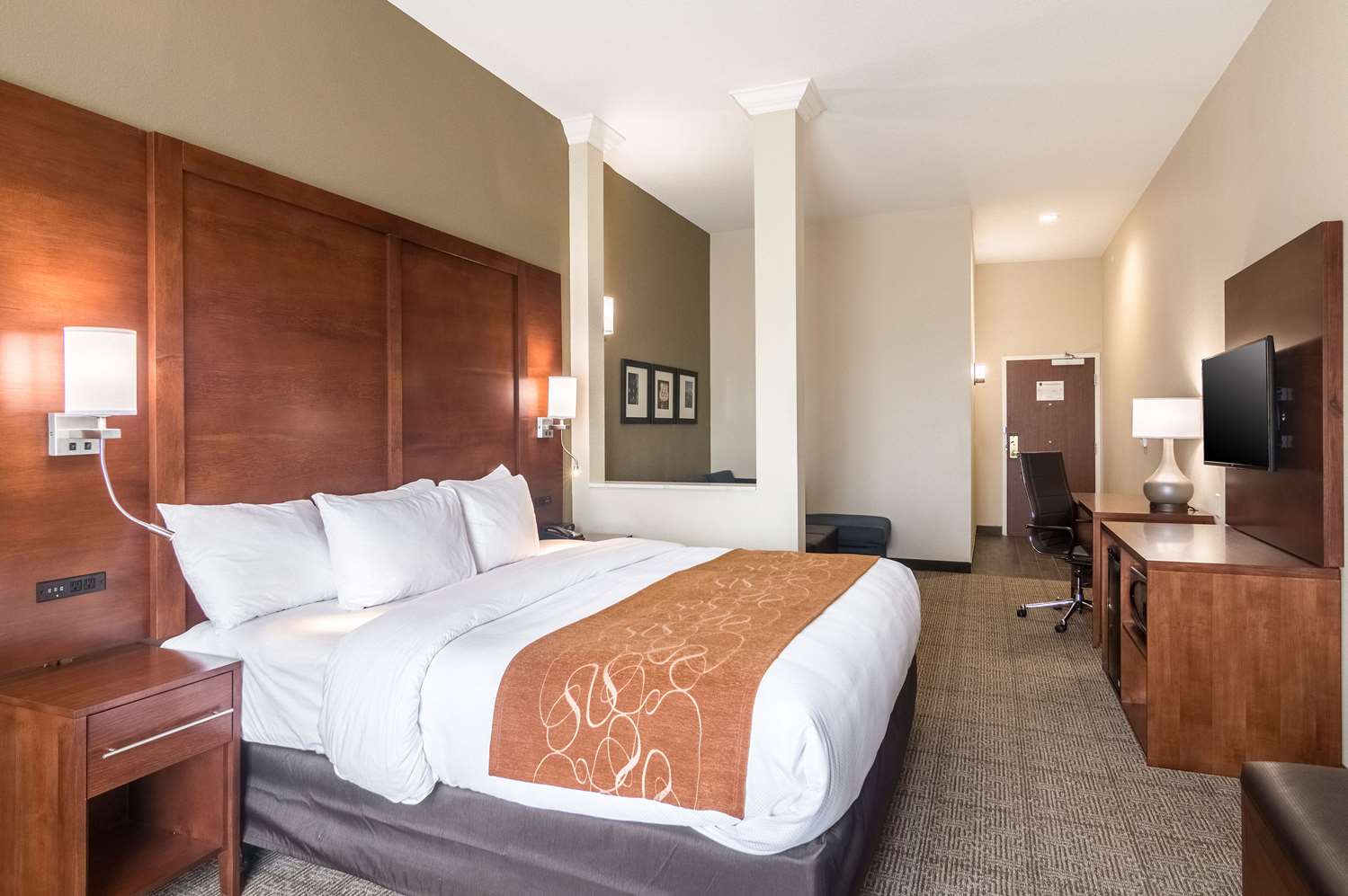 Comfort Suites Meridian And I-40 7/18