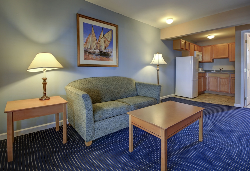 Ambassador Inn 14/23