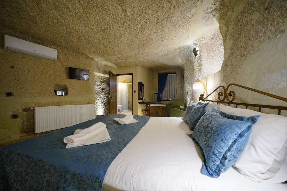 Sakura Cave Hotel 8/50