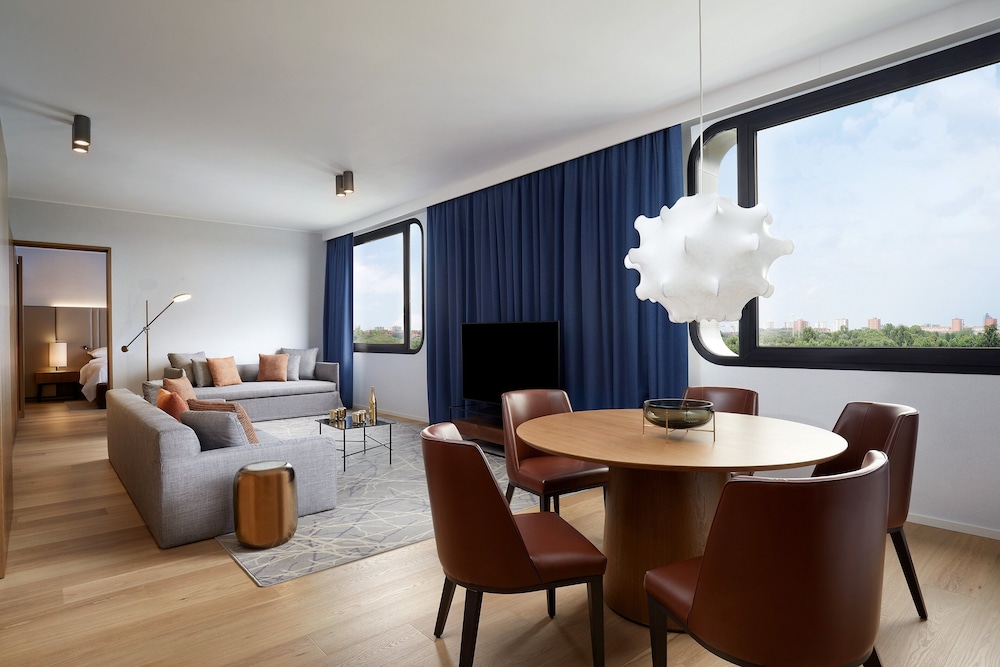 Sheraton Milan San Siro 36/43