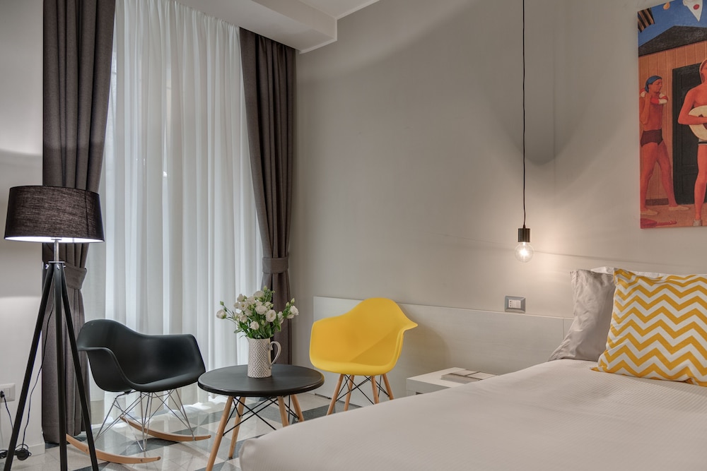 Navona Theatre Hotel 34/54