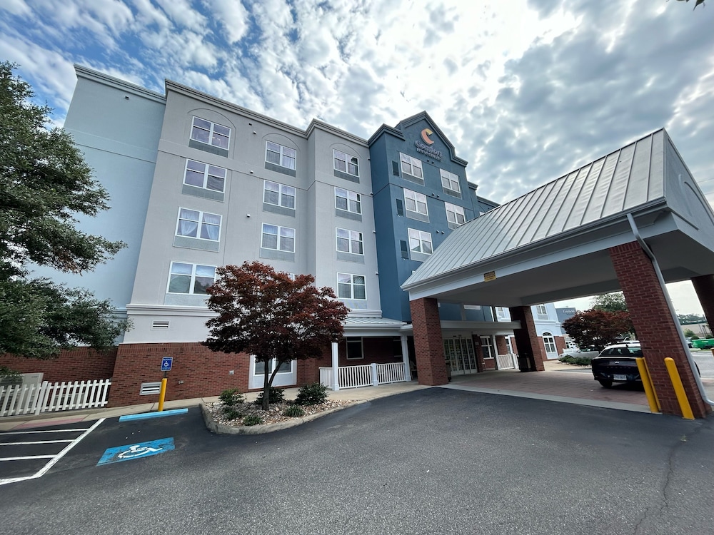 Comfort Inn & Suites Virginia Beach - Norfolk Airport 22/28
