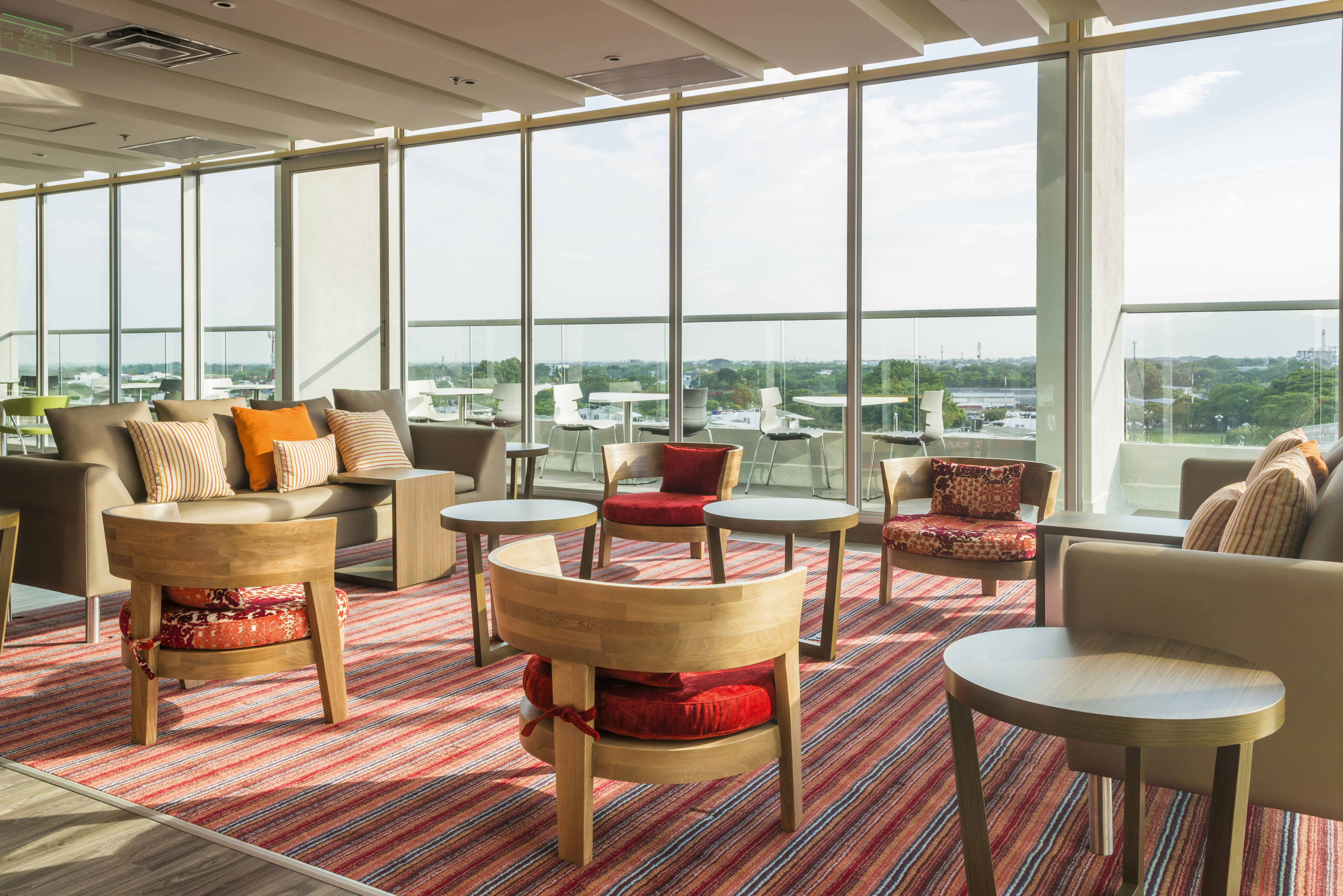 Hampton by Hilton Yopal 8/22