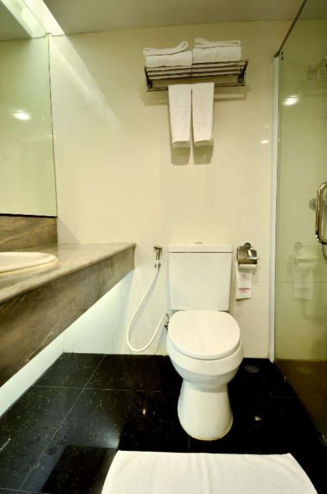 Viva Hotel Songkhla 61/66