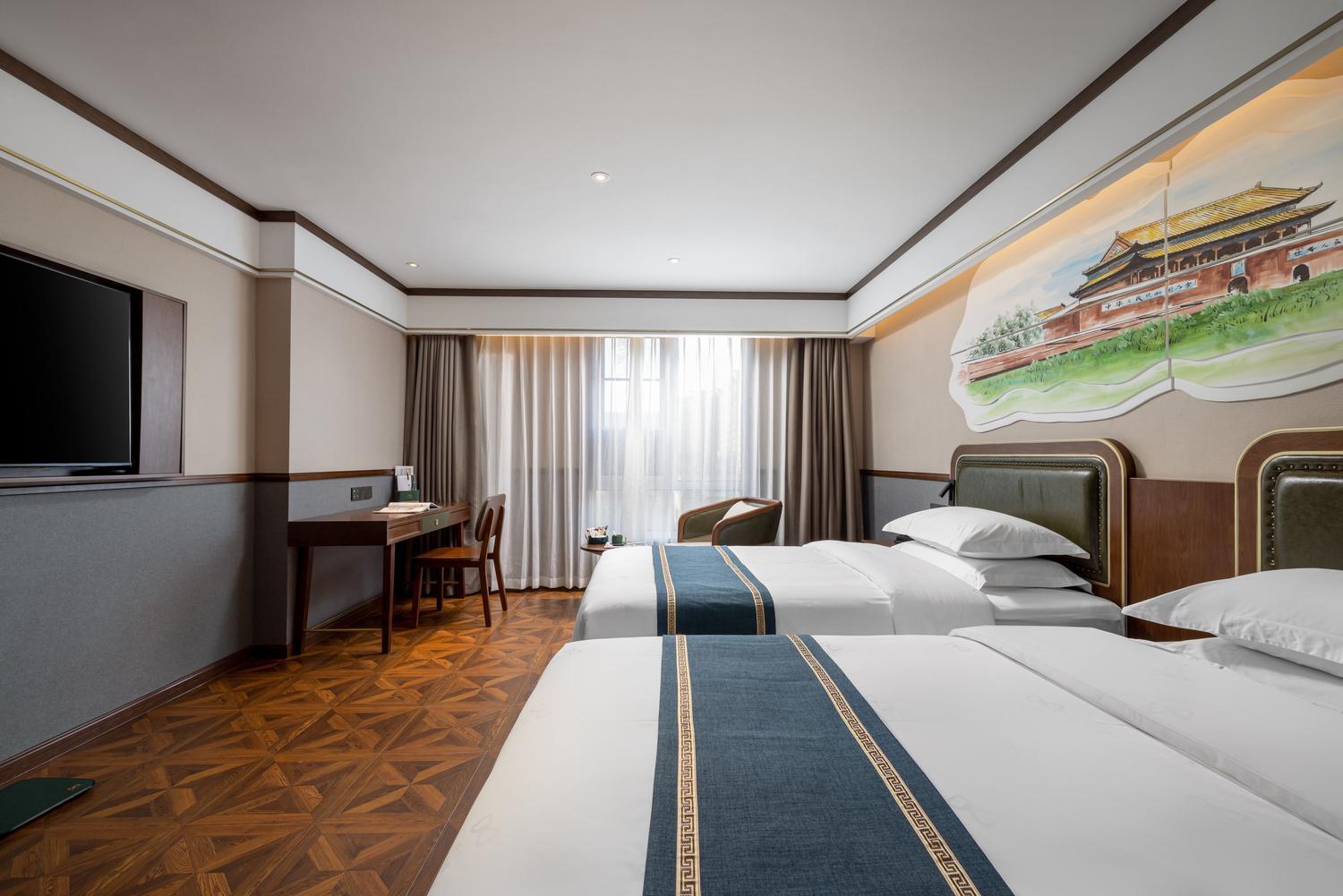 Smart, Business, 2 Beds