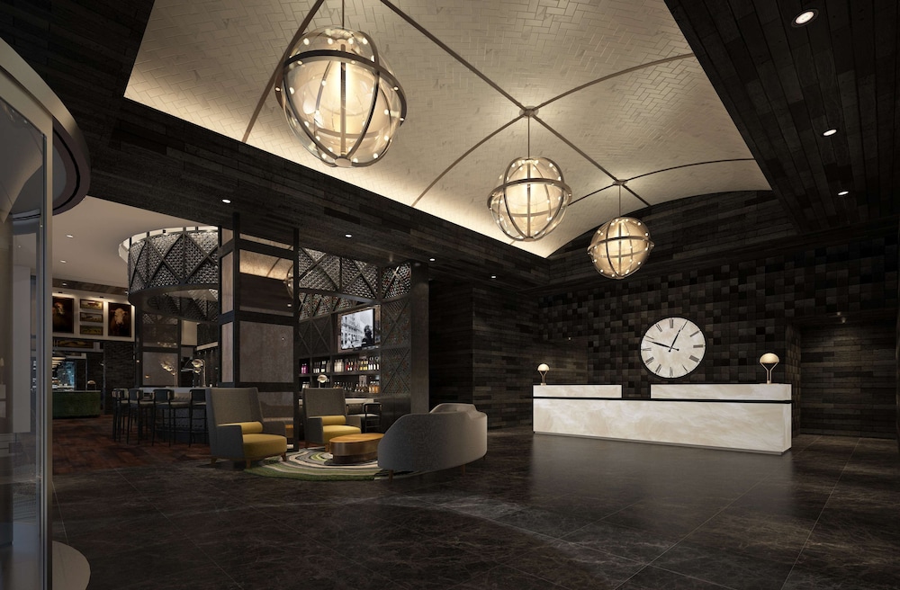 The Porter Portland Curio Collection By Hilton 57/67