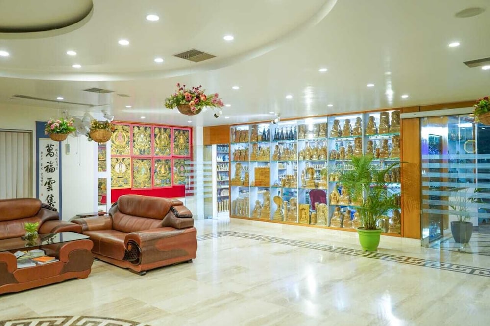 Hotel Anand International 34/46
