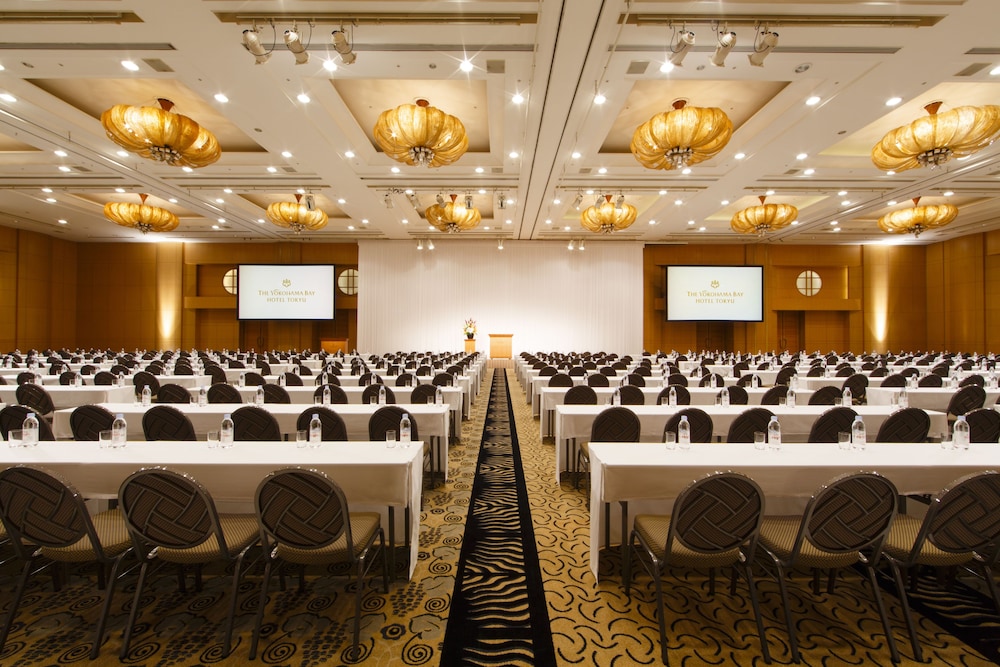 The Yokohama Bay Hotel Tokyu 35/48