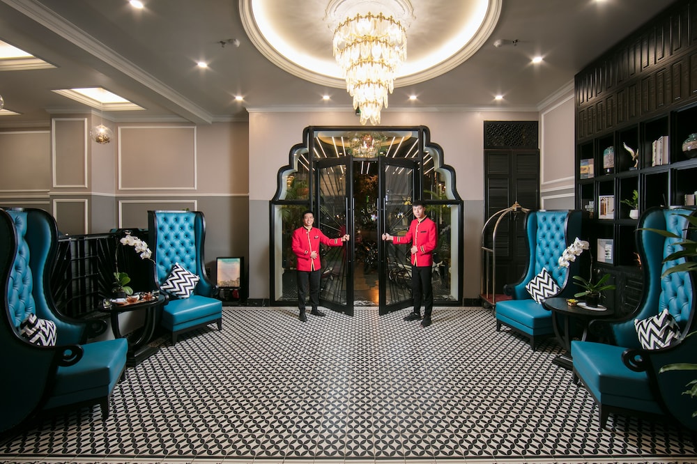 Hanoi Imperial Hotel 43/74